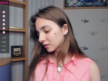 webcam girl shy_media live cam image #4461240