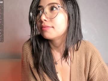 webcam girl leiya_li live cam image #2886362