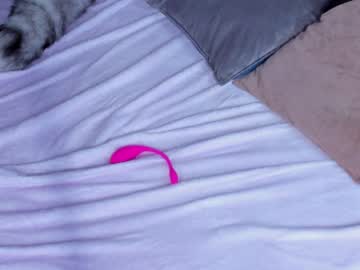 webcam girl _servuss_ live cam image #1611825