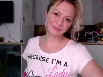 webcam girl kiradivine live cam image #2055214