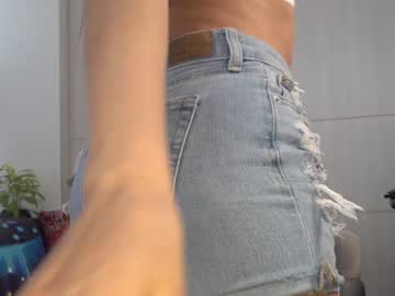 webcam girl beyllove_d live cam image #6102520