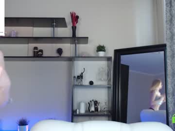 webcam girl adrykilly live cam image #1965628