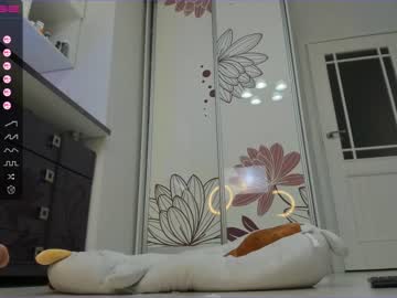 webcam girl mikio_san live cam image #4913399