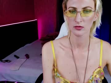 webcam girl eva__blonde live cam image #2297848