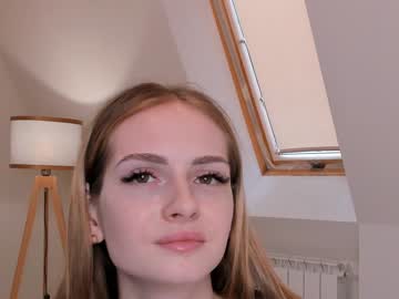 webcam girl milaniapayne live cam image #6036926