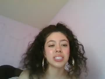 webcam girl savinajade live cam image #3261363