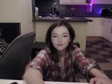 webcam girl lucydelovely live cam image #3010640