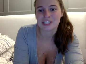 webcam girl carolinakiss14 live cam image #3413947