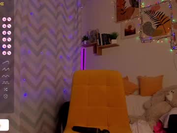 webcam girl ada_waist live cam image #7030696