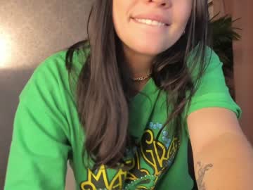webcam girl mellodyyy live cam image #3114037