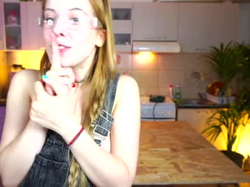 webcam girl juicyandthepussyblvd live cam image #468334