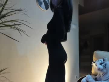 webcam girl sofiaandwonderland live cam image #2573435