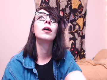 webcam girl eeeveee live cam image #705822