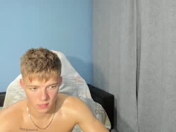 webcam man hogrider192 live cam image #5400735