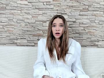 webcam girl milana_gross live cam image #4412334
