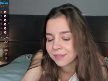 webcam girl monika_youthfull live cam image #3561180