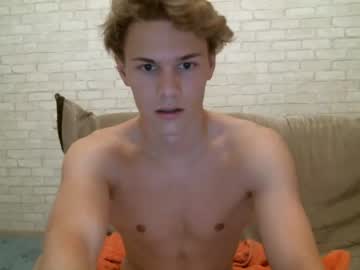 webcam man milkshake_on_body live cam image #102877