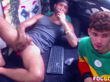 webcam man straightfriends_ live cam image #588421