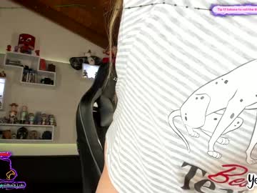 webcam girl yesikasaenz live cam image #629635