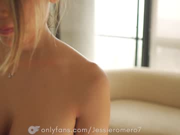 webcam girl honeyco57 live cam image #5536459