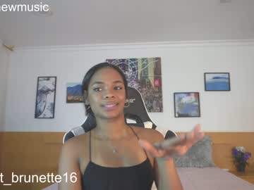 webcam girl camilitasu live cam image #2696805