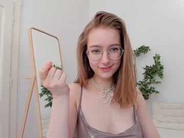 webcam couple christine_bae live cam image #6869540