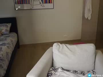 webcam girl chloewildd live cam image #2214372
