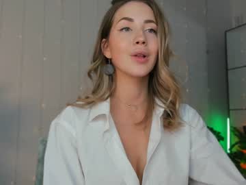 webcam girl emmi_rosee live cam image #5786717