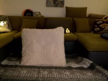 webcam girl little_mystery live cam image #2695177