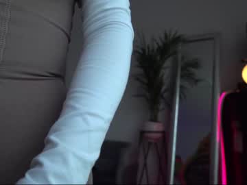 webcam girl beyllove_d live cam image #623780