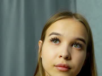 webcam girl yeepshyy live cam image #6943442