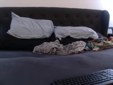 webcam man rhett_n_kasio live cam image #185004