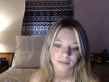 webcam girl lily_marieee live cam image #3789842