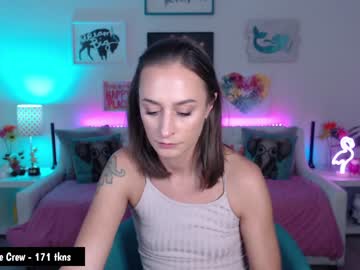 webcam girl holihurricane live cam image #4372637