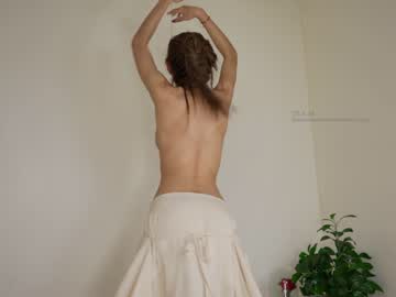 webcam girl shena_nomy live cam image #6865673