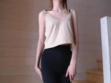 webcam girl princess__aurora live cam image #3751958