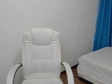webcam girl emmika_ live cam image #6003685