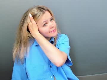 webcam girl dianaholiday live cam image #2649308