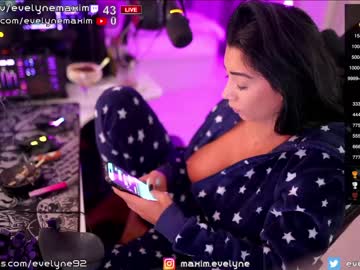 webcam girl evelyne92 live cam image #5632051