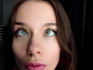 webcam girl predatory_eyes live cam image #6450458