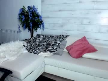 webcam girl dulceyjohn live cam image #5521438