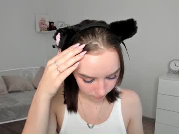 webcam girl vi_vi_an live cam image #4683642