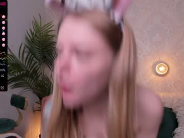 webcam girl lili_01 live cam image #1591943