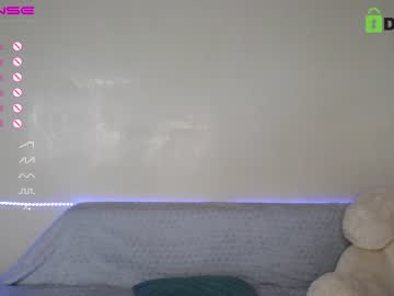 webcam girl fallen_angel_18 live cam image #4688901