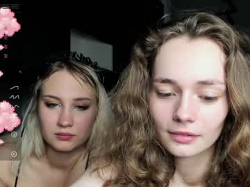 webcam girl mxxnsxsul live cam image #2537007