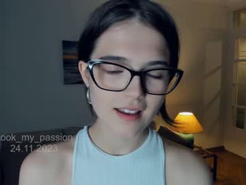 webcam girl look_my_passion live cam image #5811355