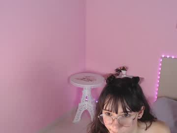 webcam girl little_effy18 live cam image #691544