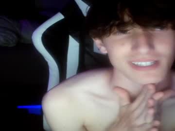 webcam man skinnydropout live cam image #1735258