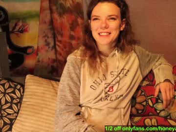 webcam couple honeyand_thebear live cam image #175223