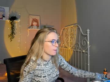webcam girl linellali live cam image #2533579